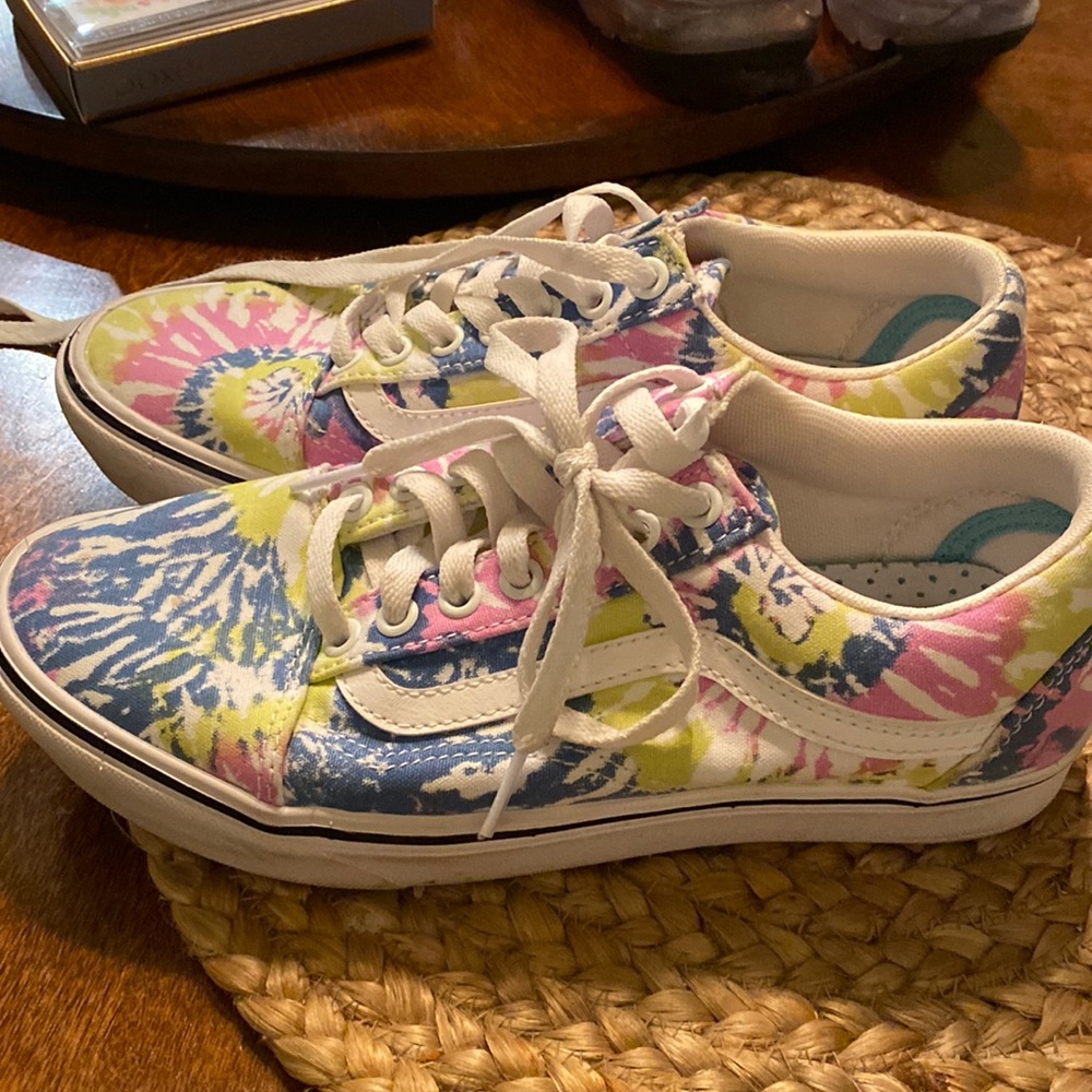 tie dye vans